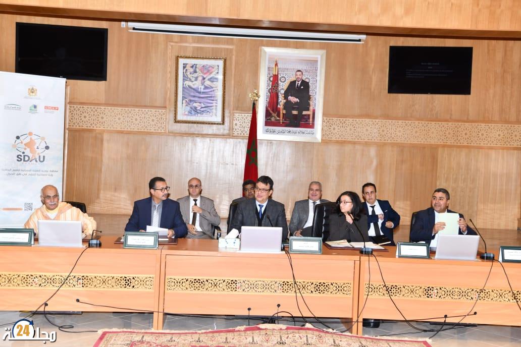 ورش تشاوري بابن جرير يرسم ملامح مخطط التهيئة العمرانية لإقليم الرحامنة في أفق 25 سنة.