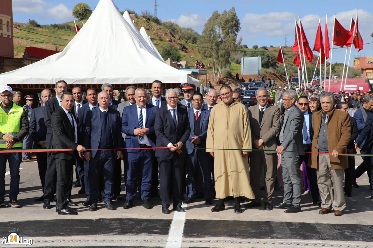 تشققات تثير الجدل في قنطرة وادي واومانة بخنيفرة بعد أيام من تدشينها من طرف نزار بركة