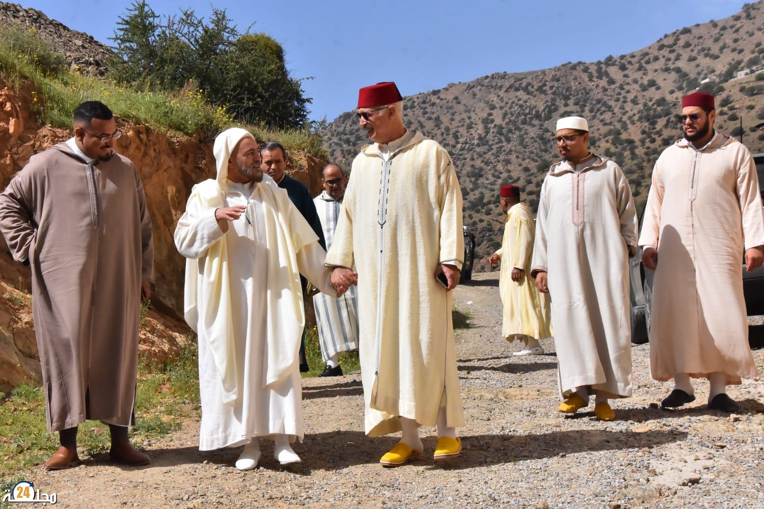 عامل إقليم تيزنيت يتفقد أوضاع المدرسة العتيقة أكضي بانزي ويؤكد دعم التعليم العتيق.