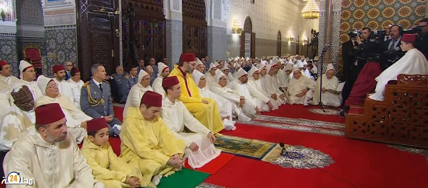 الملك محمد السادس يكرّم الطفل زيد البقالي بجائزة “الطفل الحافظ” بالقصر الملكي بالرباط