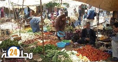 فتوة يبتزون تجار سوق برشيد حاملين سيوفا وسواطير