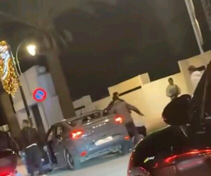 توقيف أربعة أشخاص على خلفية الحاق خسائر بسيارة بالشارع العام