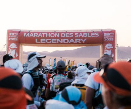 ماراطون الرمال 2026: مشاركة قياسية في نسخة تاريخية