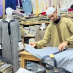 حي الحبوس بالدار البيضاء.. وجهة العائلات لاختيار الأزياء التقليدية مع اقتراب عيد الفطر