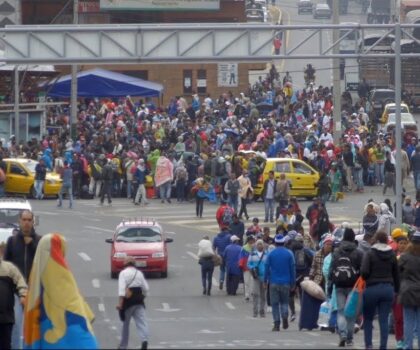 تصاعد التوترات على الحدود الإكوادورية-الكولومبية على خلفيات إتهامات بالقصف