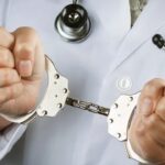 السجن 8 سنوات لطبيب مغربي في أيرلندا بعد إدانته باغتصاب ممرضة