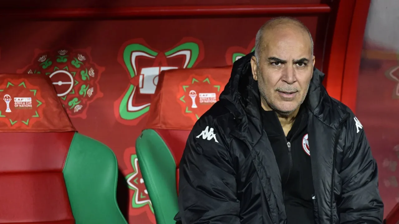 حكم غيابي بالسجن والغرامة ضد المدرب التونسي سامي الطرابلسي في قضايا فساد مالي