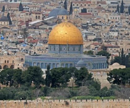 إعادة فتح المسجد الأقصى أمام المصلين بعد 40 يوما من الإغلاق