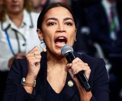 أوكاسيو كورتيز تتعهد برفض تمويل إسرائيل عسكريا لتعزيز موقعها بالتيار التقدمي