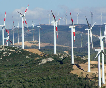 مشاريع طاقة الرياح بطنجة تعزز ريادة المغرب القارية وتدعم التحول الصناعي النظيف