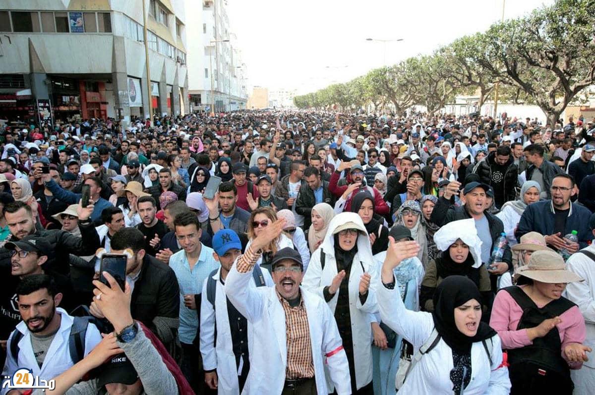 الحصيلة الحكومية في قطاع التعليم: طي ملف التعاقد وتوسيع مدارس الريادة