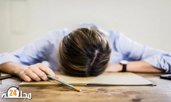 دراسة وطنية تكشف الأضرار الصحية البالغة لنظام الساعة الإضافية بالمغرب وتطالب بإلغائه