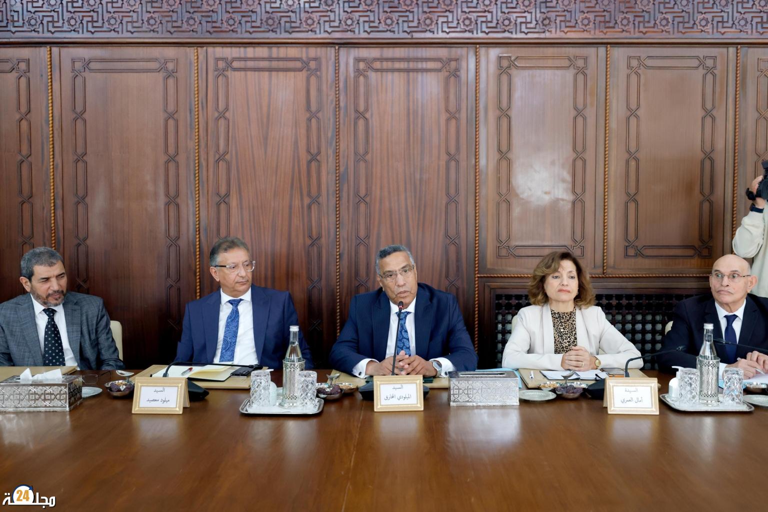 الاتحاد المغربي للشغل يطالب الحكومة بزيادة الأجور وتخفيض الضرائب لإنقاذ القدرة الشرائية