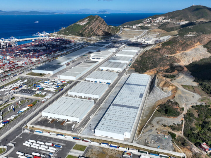 ميناء طنجة المتوسط يلعب دورا استراتيجيا في تعزيز السيادة الغذائية وتنافسية الفلاحة المغربية