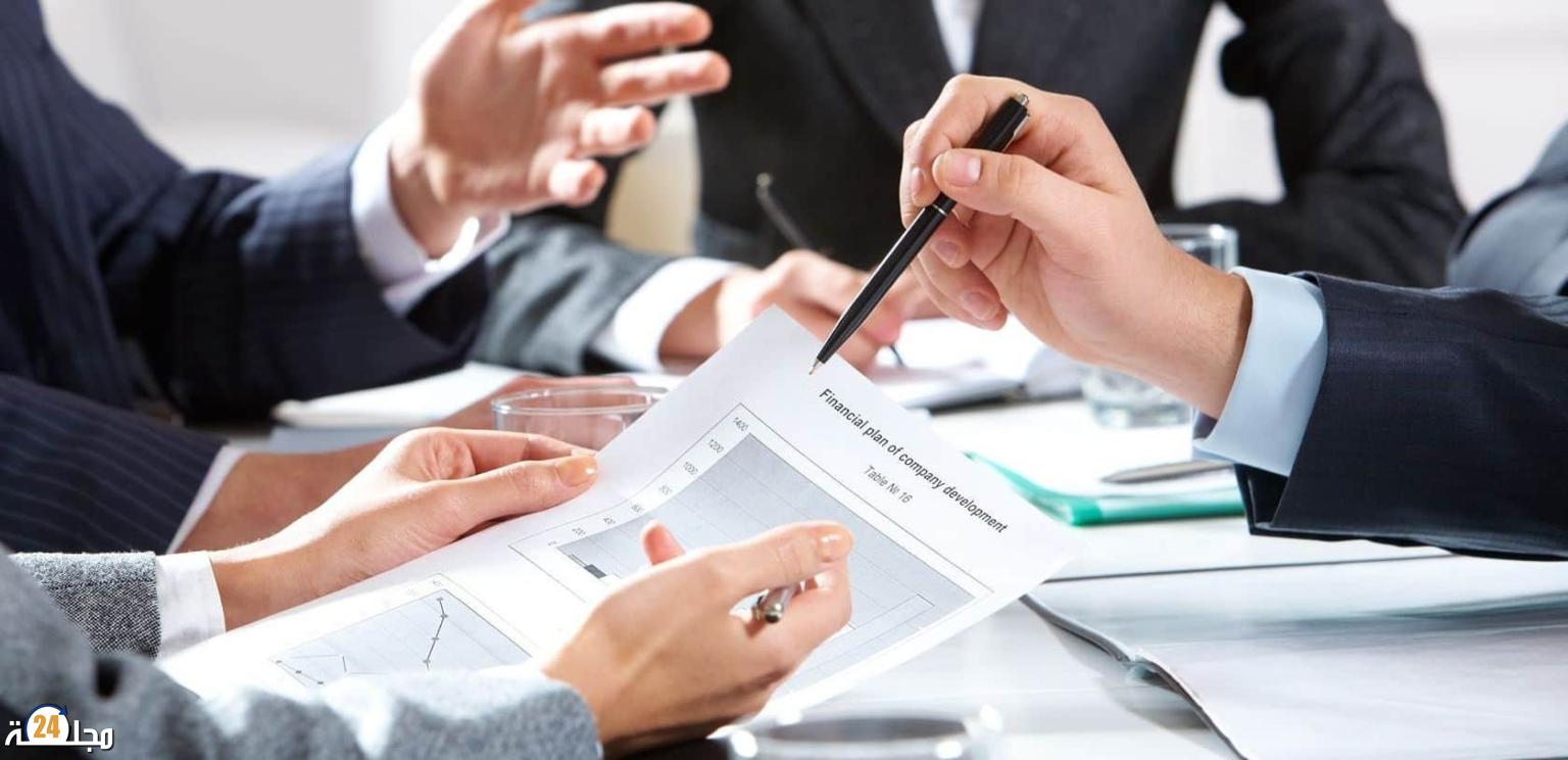 العنوان: مشروع قانون المحاماة كينوض الصداع مع الموثقين بسبب احتكار عقود الشركات