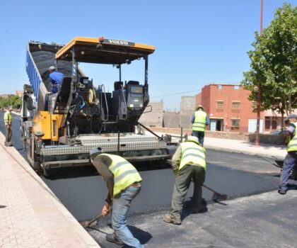 تزفيت الطرق يتحول إلى ورقة إنتخابية : توتر داخل مقاطعات الدار البيضاء و عزل يلوح في الأفق