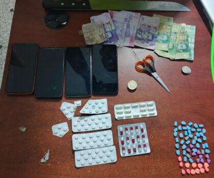 الجديدة: عمليات أمنية متزامنة بسيدي بوزيد تسفر عن تفكيك نشاط لترويج الأقراص المهلوسة وتوقيف شخص في حالة هيجان