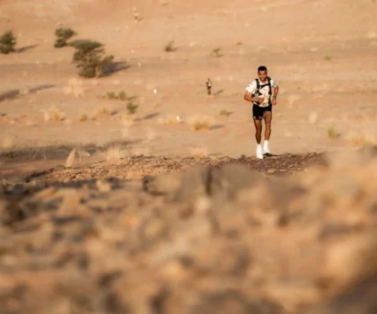 ماراطون الرمال : رشيد المرابطي يتفوق على شقيقه في المرحلة الثالثة