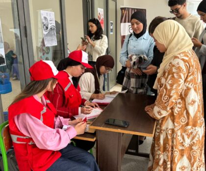 حملة التبرع بالدم ببرشيد تعرف إقبالاً كبيراً من طرف طلبة المدرسة العليا للتربية والتكوين