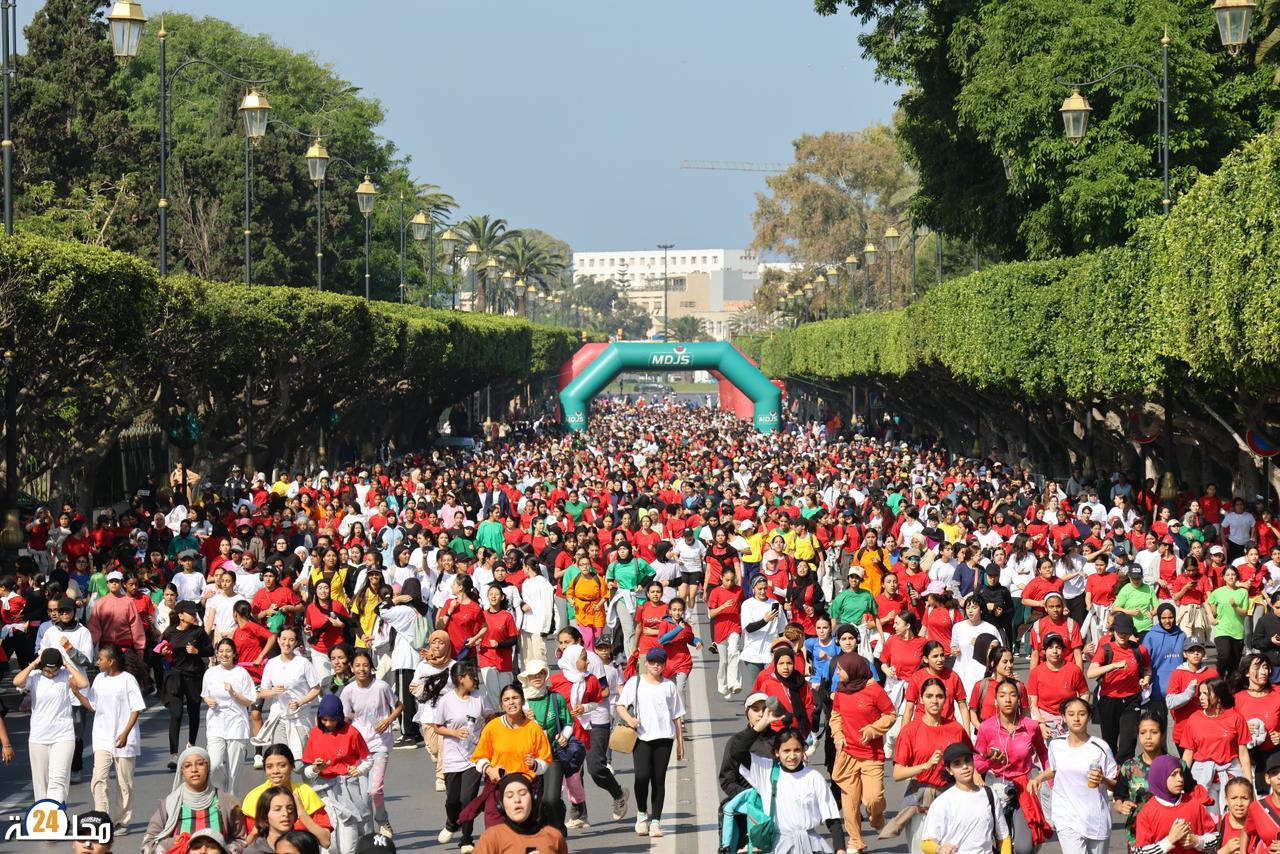 أزيد من 12 ألف مشاركة في الدورة ال 16 من سباق النصر النسوي من بينهن مغربيات مقيمات بفرنسا.  