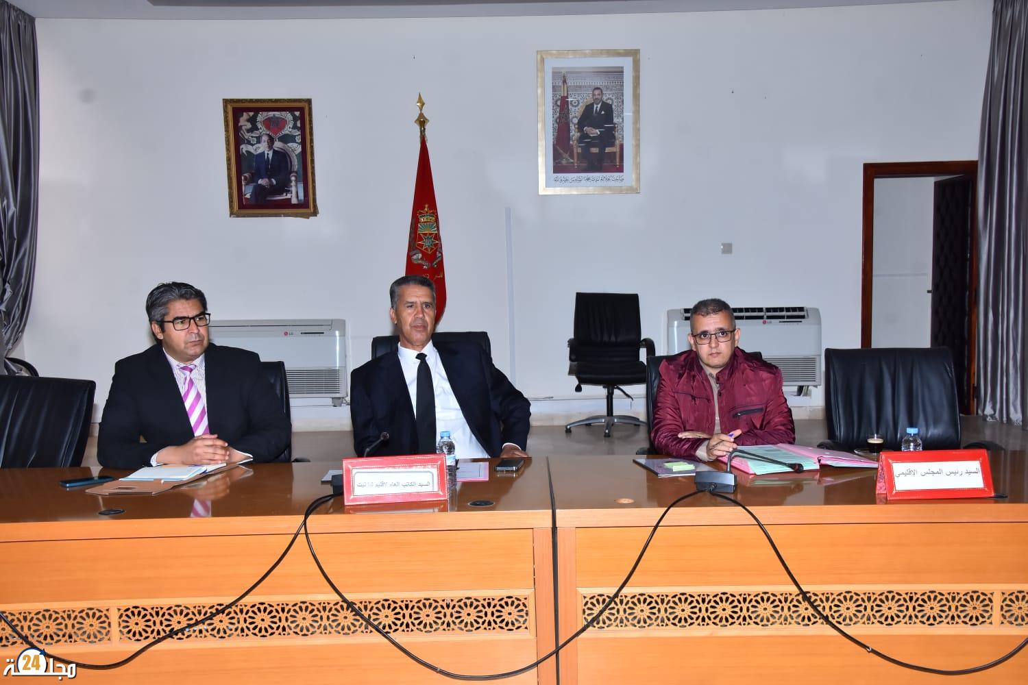 تيزنيت تعبئ جهودها لمواجهة الهدر المدرسي: بين تشخيص الواقع ورهان التنزيل الفعلي.