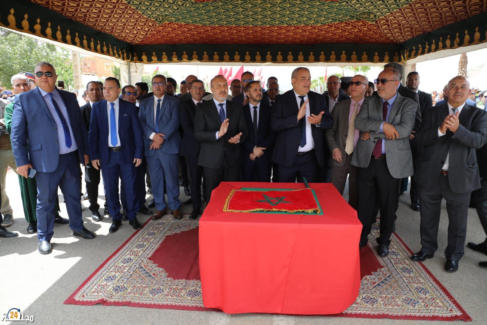 عامل إقليم خنيفرة يشرف على إطلاق مشاريع تنموية كبرى بمريرت لتعزيز البنية التحتية وتحسين خدمات الماء والكهرباء