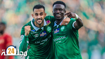 الرجاء يمطر شباك الفتح برباعية…عرض قوي يعزز وصافته في الدوري