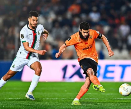 قمة مشتعلة في الرباط : جلال جيد يقود موقعة الجيش الملكي و نهضة بركان الحاسمة !