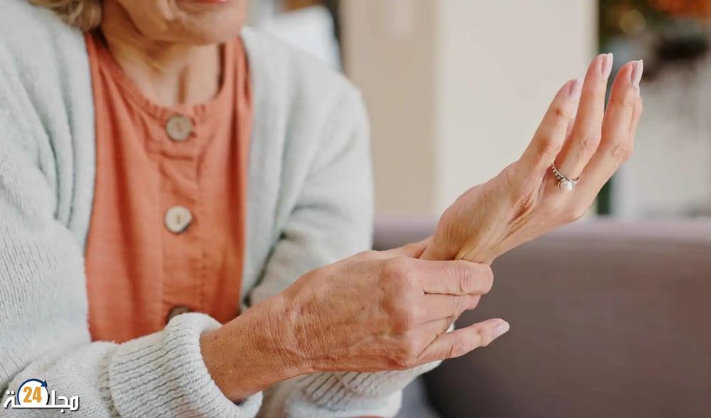 دراسة طبية: أمراض القلب تزيد من خطر كسور العظام لدى النساء بعد انقطاع الطمث