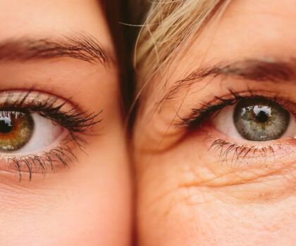 احذروا إحمرار أجسامكم من الداخل: كيف تسرع السكريات واللحوم المشوية من شيخوختنا؟