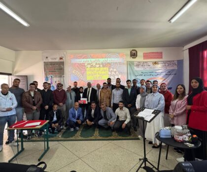 ثانوية عين بلال ضواحي سطات : تحتفي بالمتفوقين في يوم الشعر العالمي… حين يلتقي التميز الدراسي بنبض الإبداع