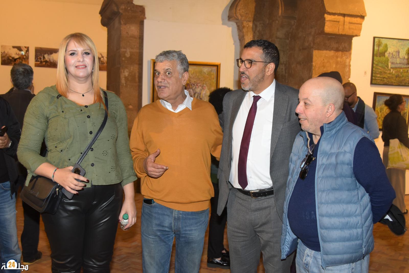 “العربي الرطل: حين يتحول الماء إلى ذاكرة والفنتازيا إلى واقع بصري”