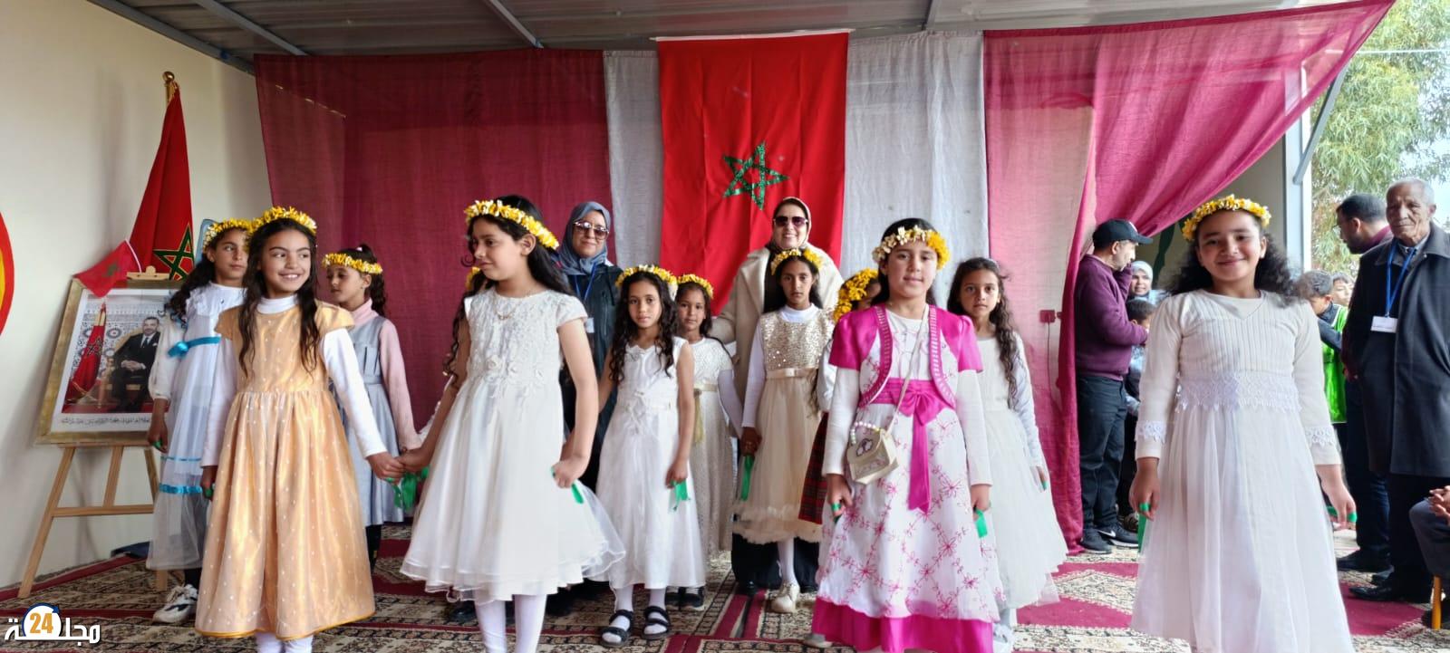 في مهرجان ربيعي مميز.. مدارس أولاد عزوز تحتفي بـ”مي فضيلة” وتكرّس ثقافة الاعتراف والعطاء داخل المدرسة العمومية