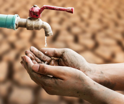 حرب الماء في البرلمان : أخنوش يفتح النار على حكومات عقد كامل و يكشف إقتراب العطش من الرباط و الدار البيضاء