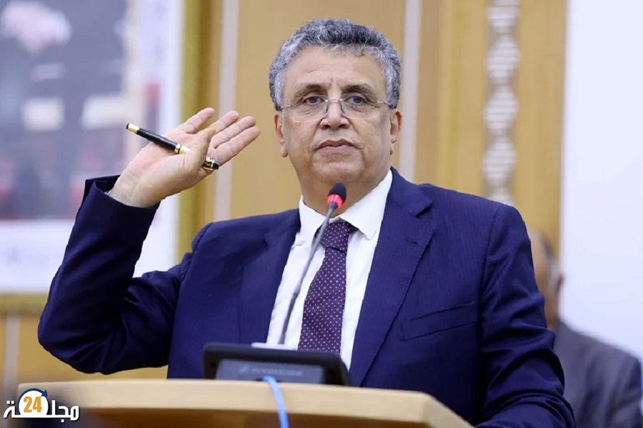 انتقادات لاذعة لوزير العدل بسبب هجومه المتكرر على المحكمة الدستورية واستعماله لخطاب شعبوي