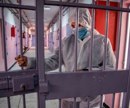 تقرير مندوبية السجون لسنة 2025: إكراهات في نقل المعتقلين للمستشفيات وانخراط تدريجي في العقوبات البديلة