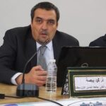 *هل يفقد أستاذ القانون استقلاليته لمجرد تقاضيه راتبا من الدولة؟*
