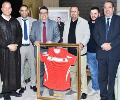 عامل إقليم الرحامنة يجدد دعمه لشباب ابن جرير ويشيد بدور النادي في تنمية الرياضة المحلية