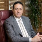 الأستاذ الجامعي أحد أعمدة النخبة الفكرية، وفاعلًا مركزيًا َ إنتاج الشرعية العلمية والسياسية. 