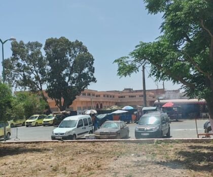محلات مغلقة ومشاريع تنتظر الإحياء… التنمية بكيسر بين تعثر الأوراش وانتظارات الساكنة