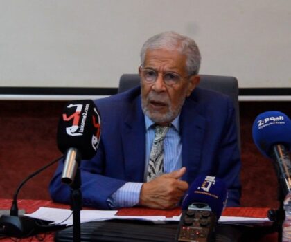 الجامعي يحذر من خطورة الاستقالة الجماعية للمحامين ويدعو للتشبث بالمسؤولية