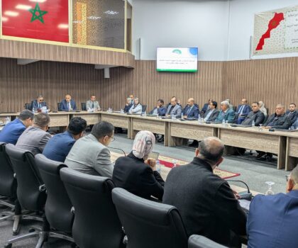 عامل إقليم برشيد يترأس اجتماعًا لتتبع مشاريع الماء والكهرباء والتطهير السائل