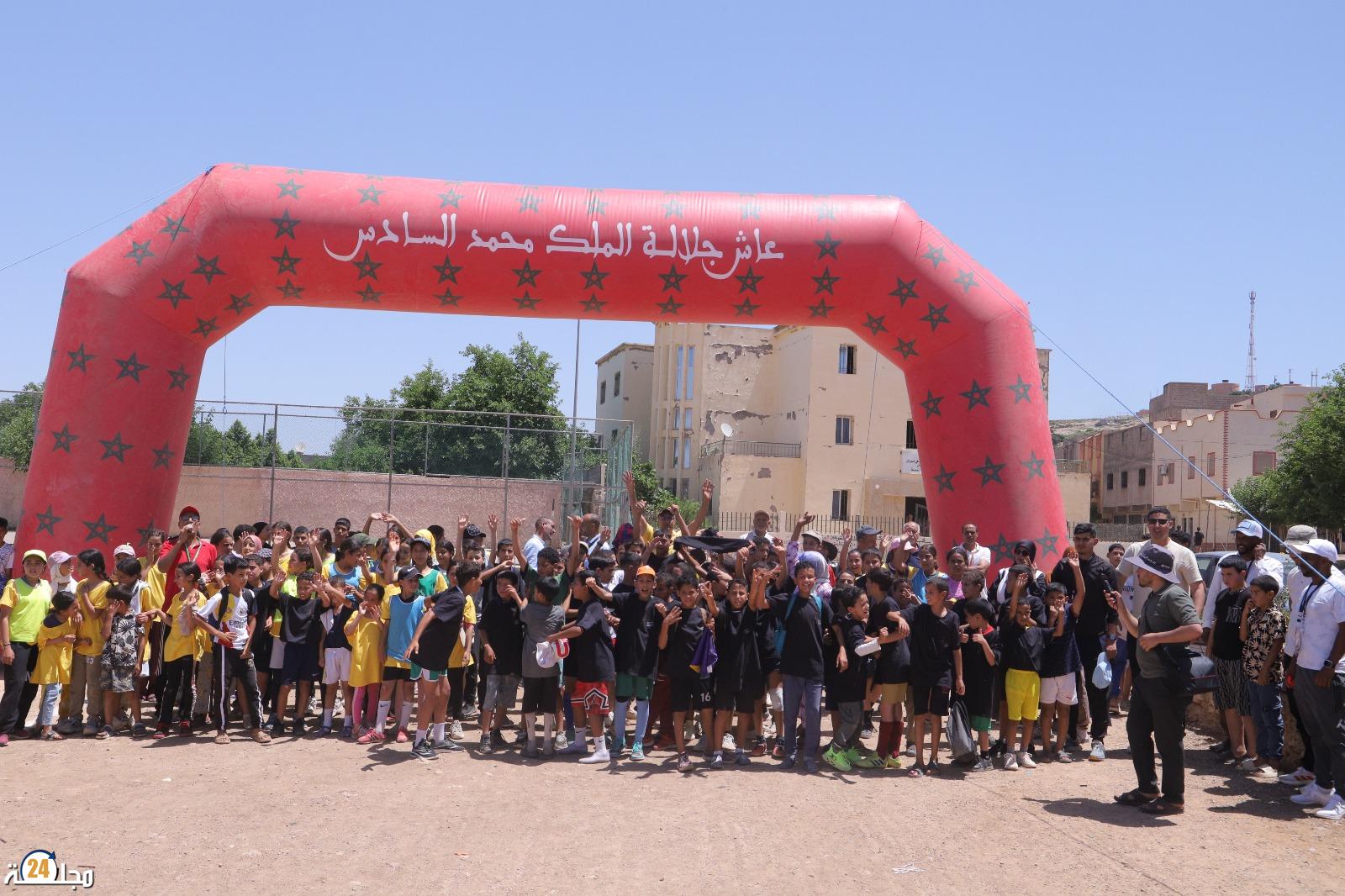 الرياضة للجميع : تنظيم قوافل رياضية في العالم القروي بأقاليم تنغير والرشيدية وميدلت وبني ملال.