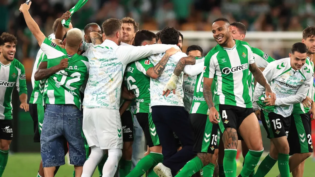 ريال بيتيس يحسم تأهله إلى دوري أبطال أوروبا بعد فوزه على إلتشي