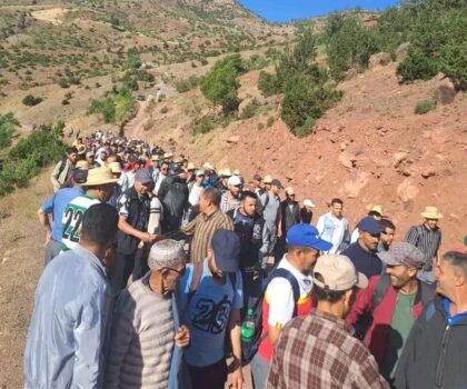 أزيلال تحتج من جديد..ثلاث مسيرات في أسبوع تعيد مطالب التنمية إلى الواجهة و تحرج وعود أخنوش