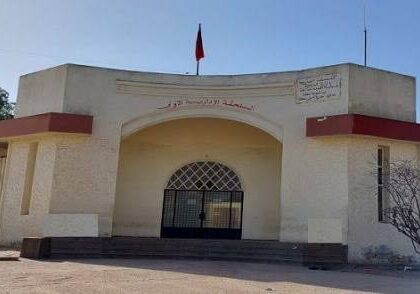 حين يتحول عون سلطة إلى “دولة داخل الدولة”.. من يوقف طارزان الملحقة الإدارية الأولى بسطات؟