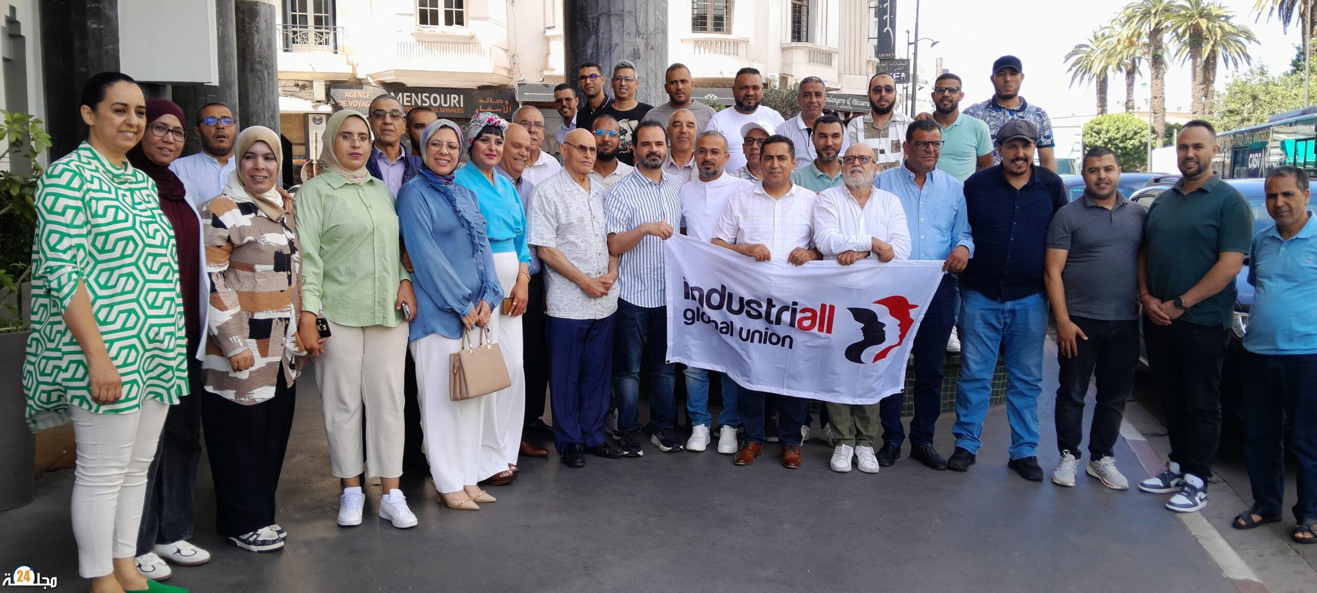 الدار البيضاء : مشاركة فعالة لأعضاء المكتب النقابي لمصنع رونو طنجة UMT في أشغال الشبكة الإقليمية لقطاعي السيارات والطائرات 
