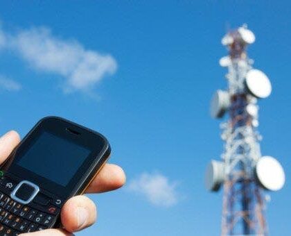 الدواوير التابعة لجماعة أكفاي تعاني العزلة الرقمية بسبب غياب شبكة الاتصال والإنترنت