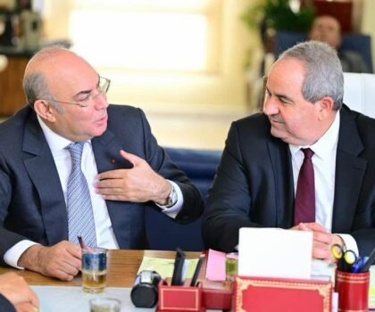 من المستفيد من حملة استهداف محمد غياث؟