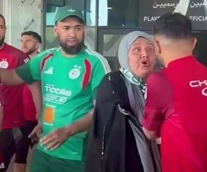 المشجعة الجزائرية “خالتي مريم” تقاضي رياض محرز بتهمة “الإهانة والضرر المعنوي”